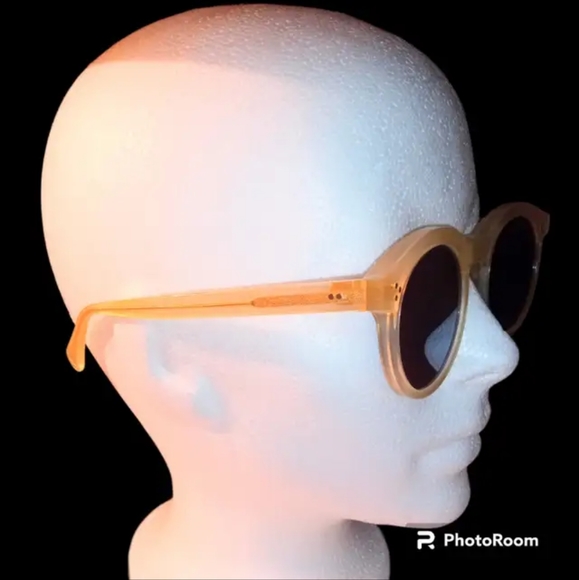 NEW WildFox Unisex Deluxe Harper Clear Yellow Sunglasses - Picture 5 of 7